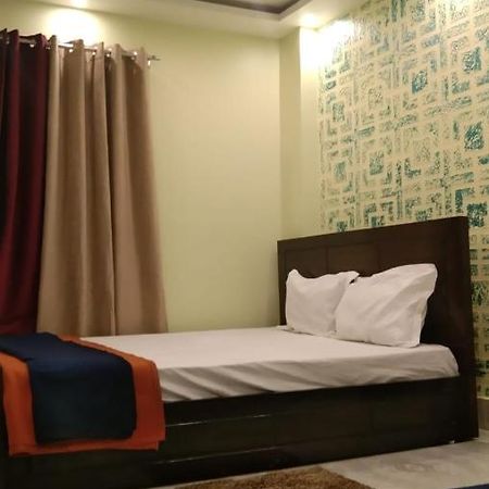 Dubby Indian Hotel Inn ! Puri Luaran gambar