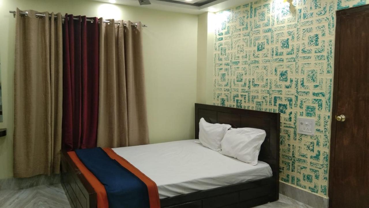 Dubby Indian Hotel Inn ! Puri Luaran gambar