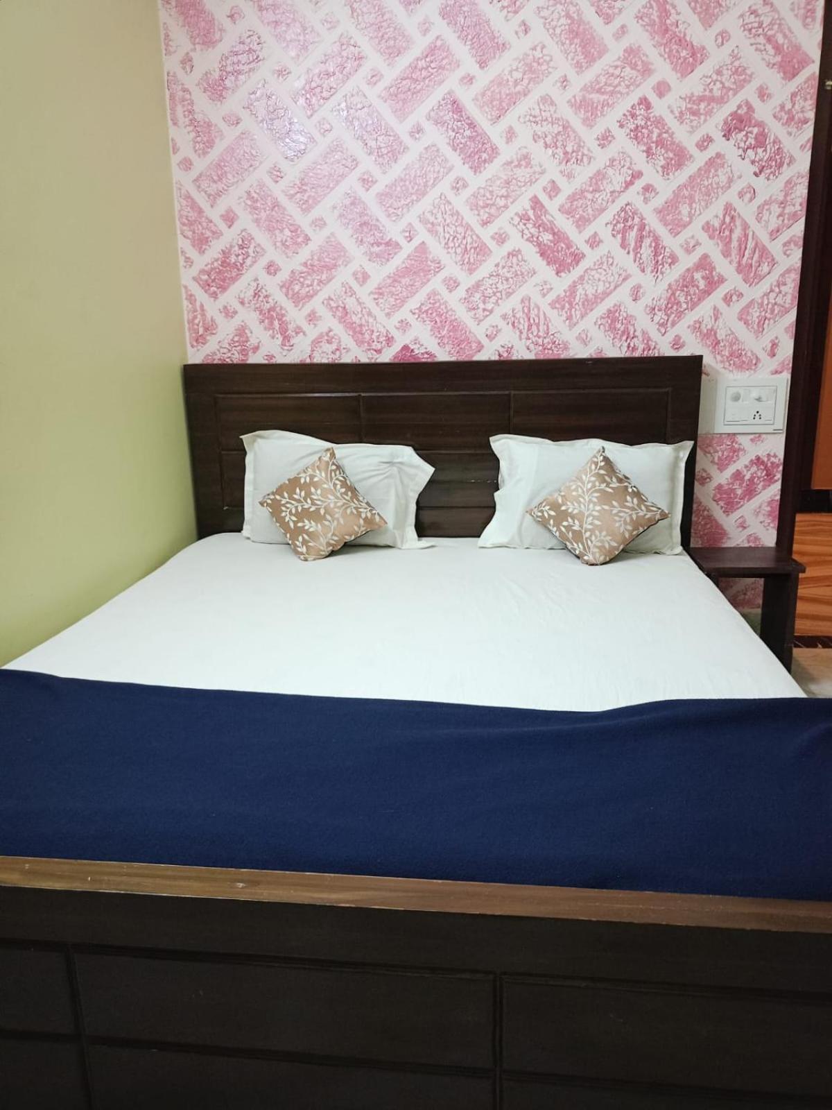 Dubby Indian Hotel Inn ! Puri Luaran gambar