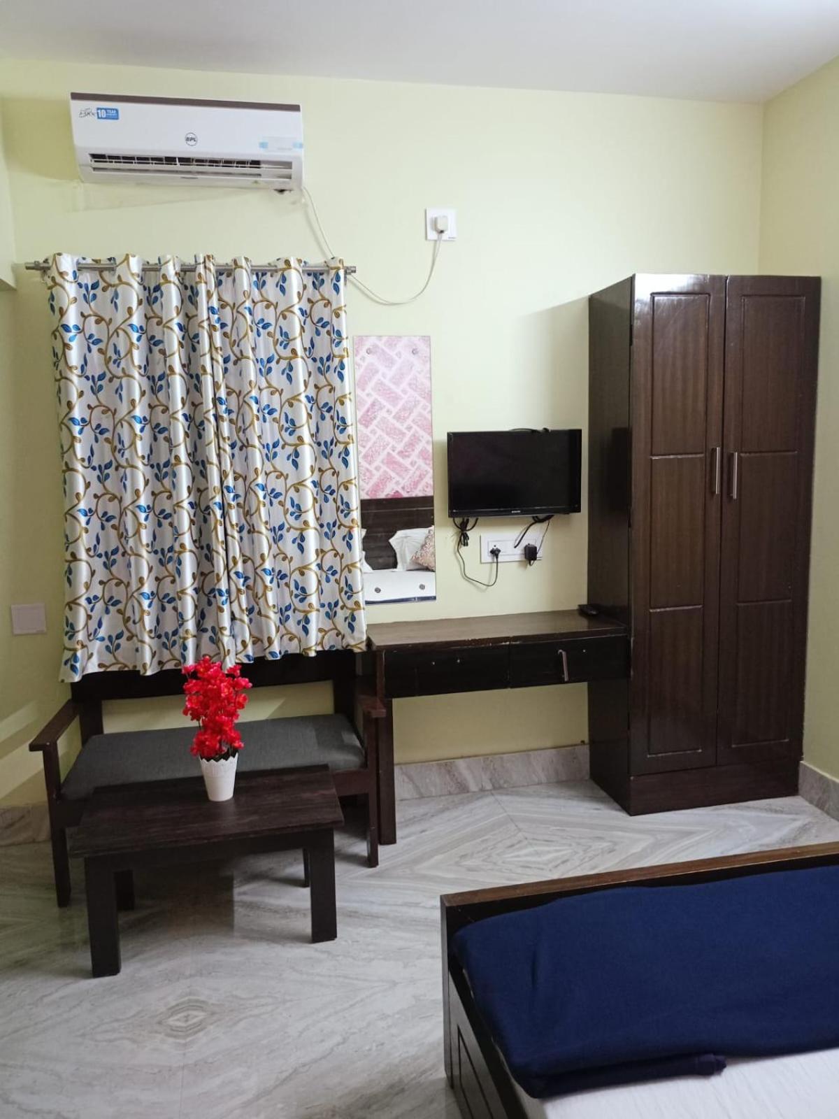 Dubby Indian Hotel Inn ! Puri Luaran gambar